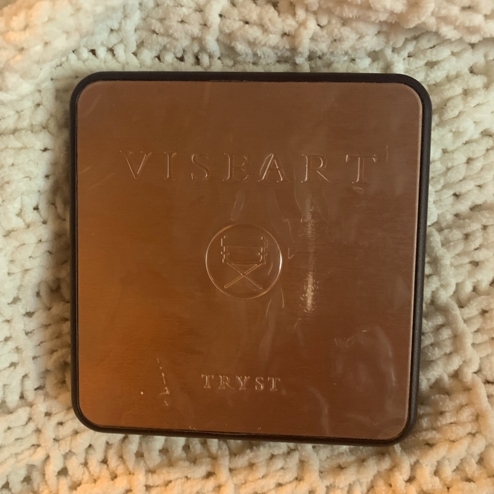 Viseaet Tryst Eye Shadow Palette